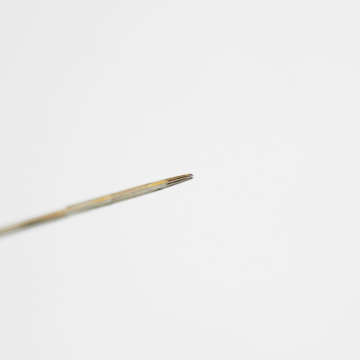 Eske med 50 Magic Moon 0,35MM Engangslinertatoveringsnåler med lang spiss